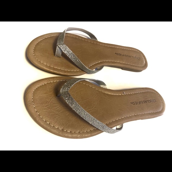 $5 with bundle - City Classified Sandals - Picture 2 of 4